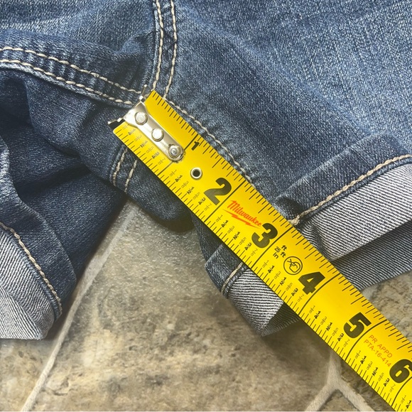 Earl Jean Jean Shorts - Picture 9 of 9